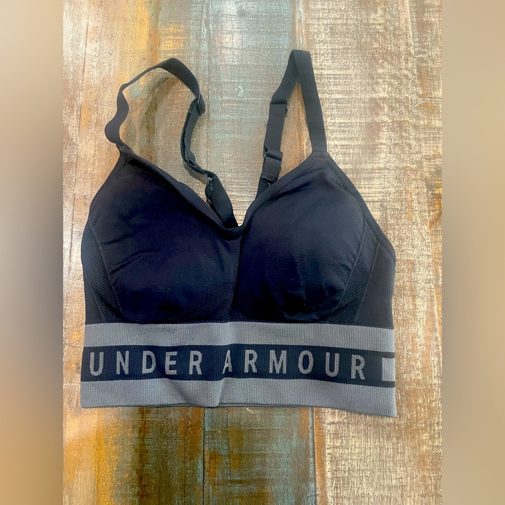 Under armour sports bra. Logo. XS